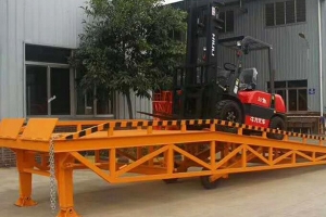 宜興移動式液壓登車橋