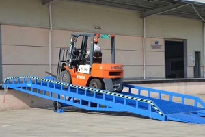 宜興移動式液壓登車橋