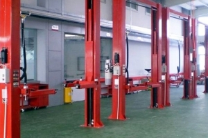 宜興汽車(chē)舉升機(jī)