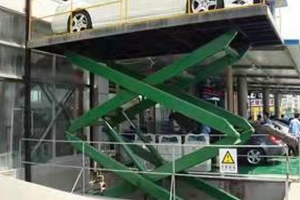 宜興汽車(chē)舉升機(jī)