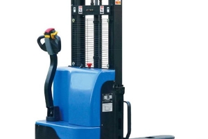 宜興電動(dòng)堆高車