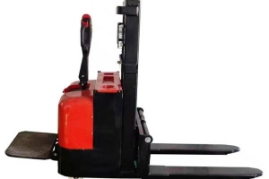 宜興電動(dòng)堆高車