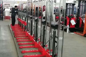 宜興電動(dòng)堆高車