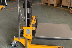 宜興電動(dòng)堆高車